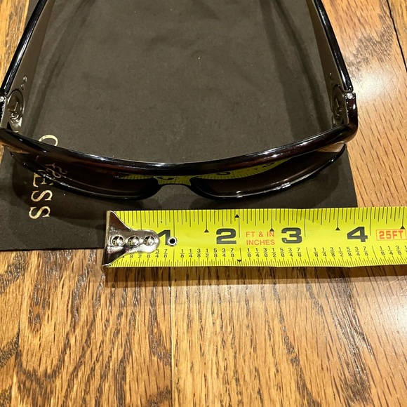 Guess | sunglasses case and cloth G logo on temple - Picture 6 of 10